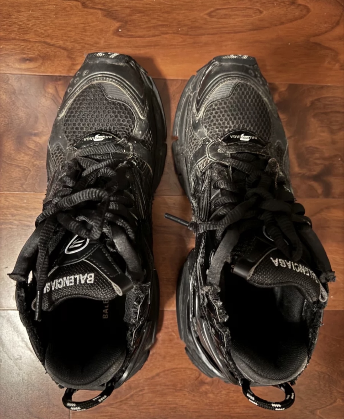 Balenciaga Runner Sneaker Black 656065 W3RA1 1000 review Jeremy Curry