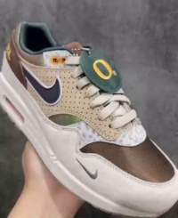 Nike Air Max 1 '87 Premium University of Oregon PE HQ2640-200 review Stephon Perkins