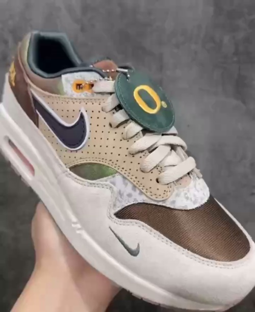 Nike Air Max 1 '87 Premium University of Oregon PE HQ2640-200 review 