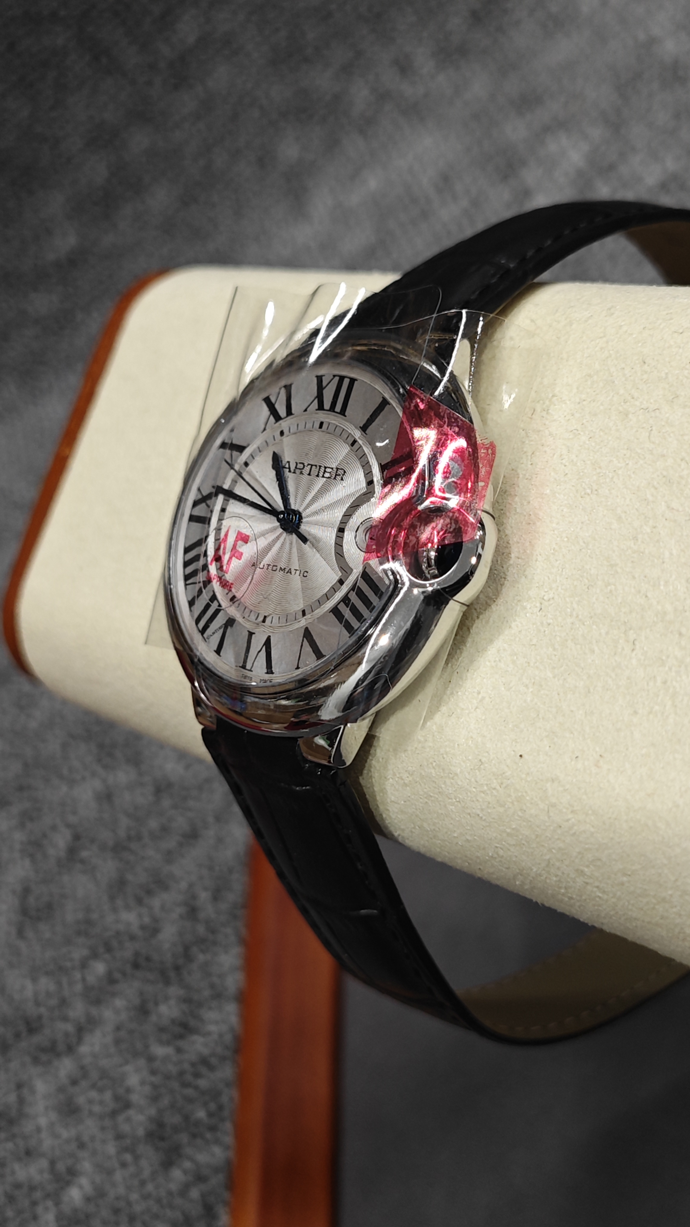 Cartier Ballon Bleu 42mm W69016Z4 review stockxkicks 05