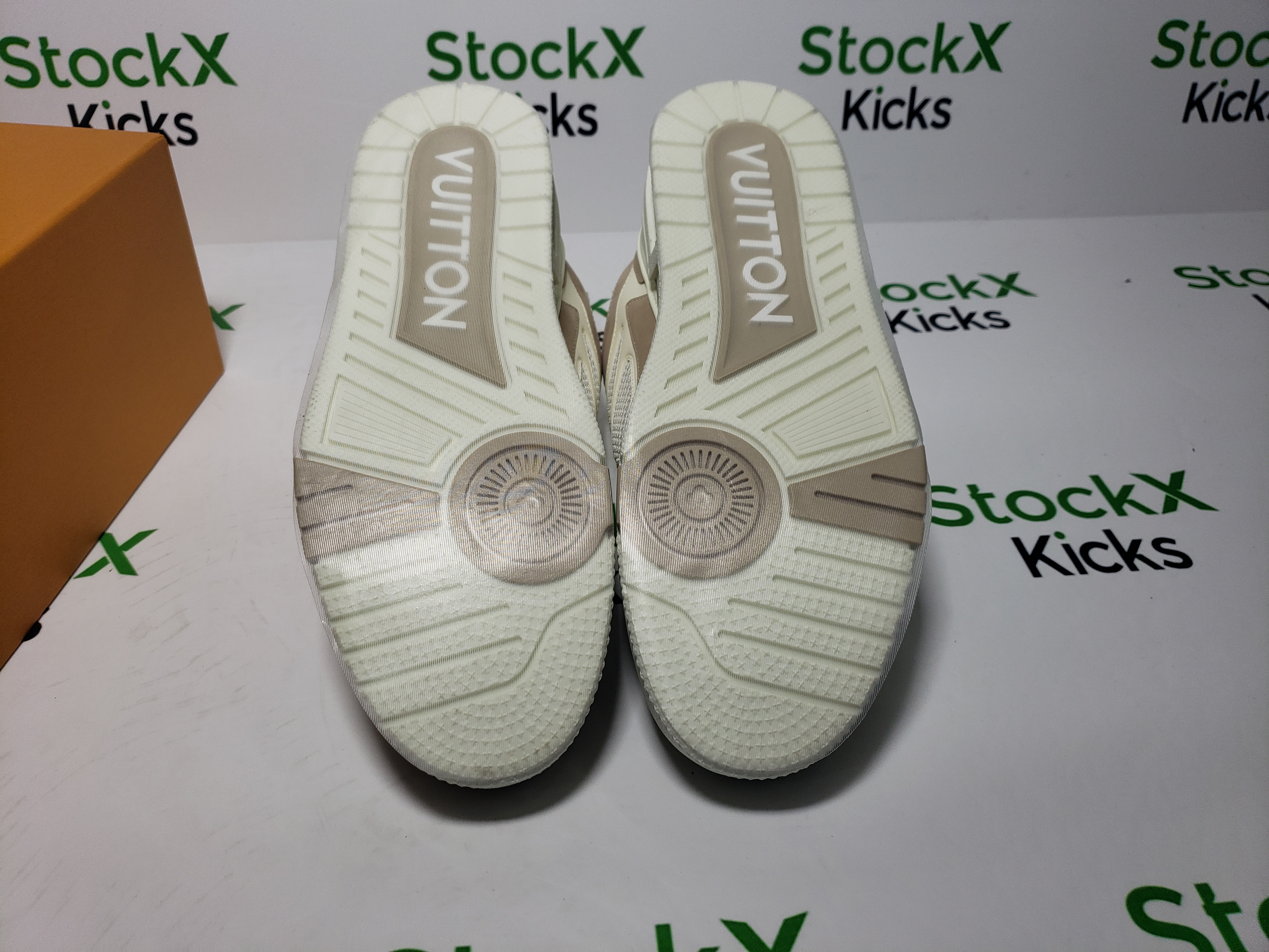 Louis Vuitton Skate Sneaker Leather lace up Fashionable Board Shoes Grey 51BCOLRB review Stockxkicksvip 06