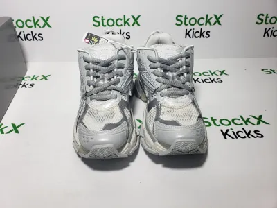 Balenciaga Runner Beige Light Blue 677402 W3RB2 8100 review Stockxkicksvip 02
