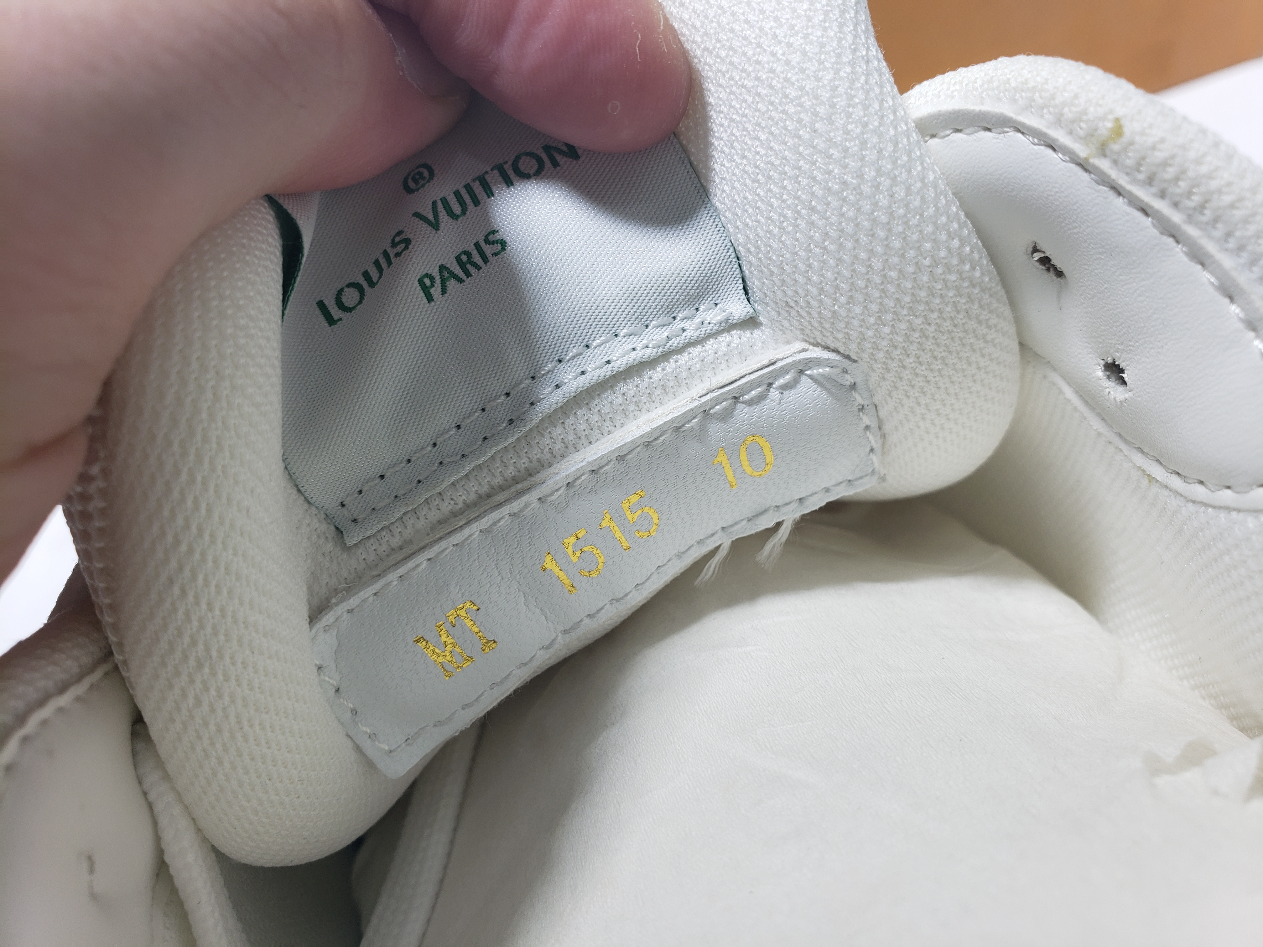 Louis Vuitton Trainer White Green 1A98UX review Stockxkicksvip 05