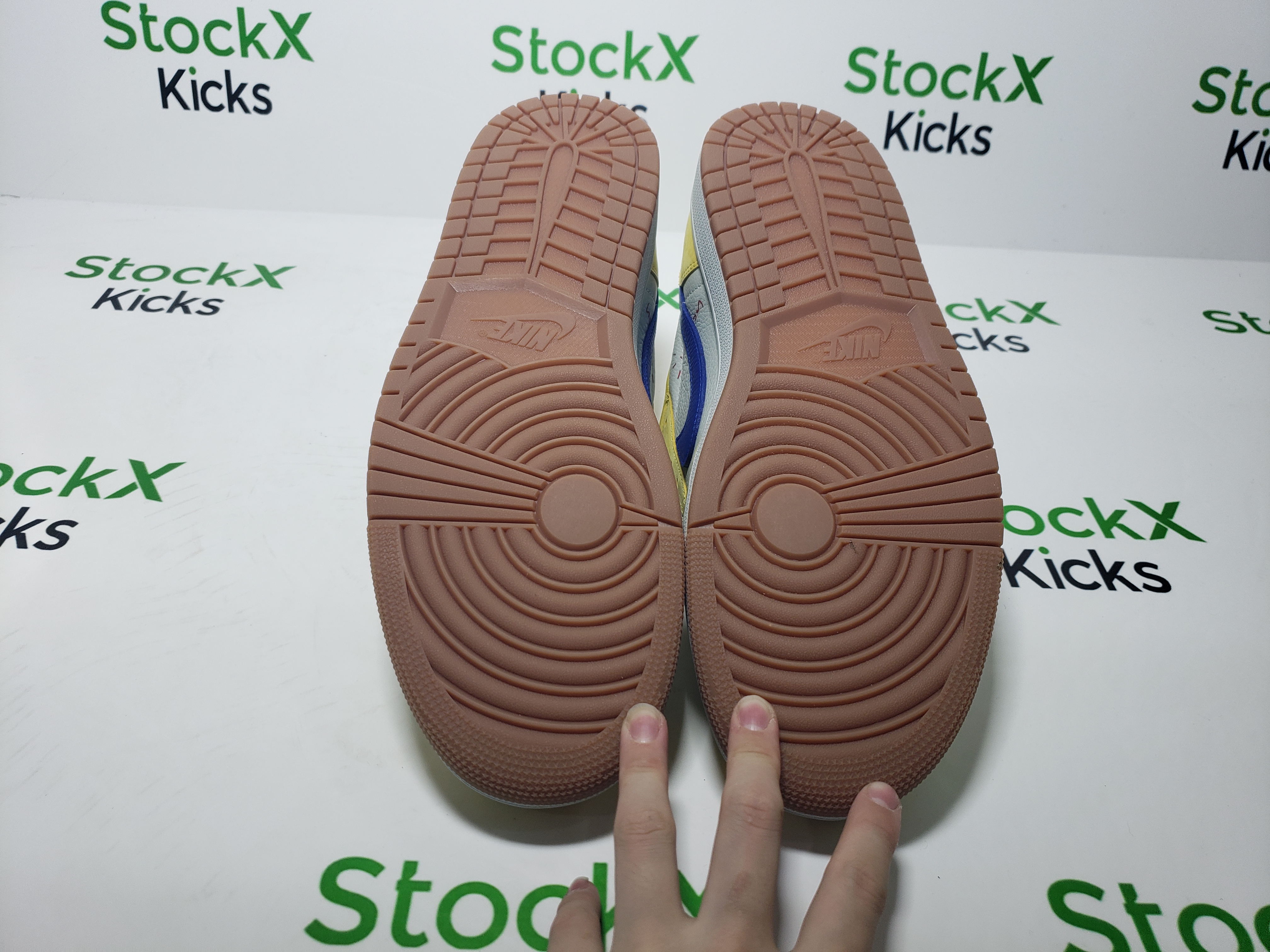 PK God Batch Air Jordan 1 Retro Low OG SP Travis Scott Canary DZ4137-700 review Stockxkicksvip 07