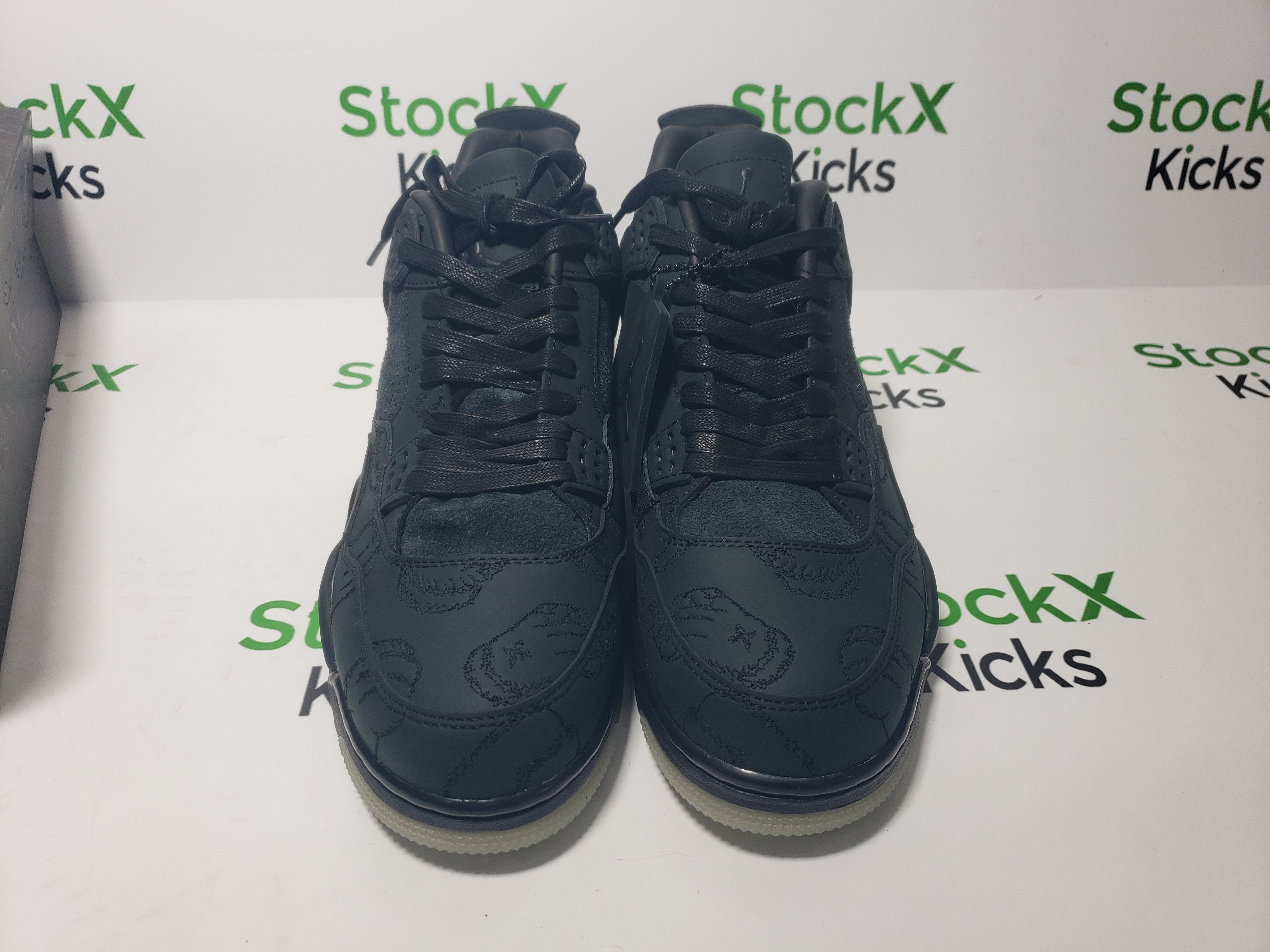 PK God Batch Air Jordan 4 Retro Kaws Black 930155-001 review Stockxkicksvip 02