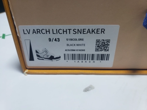 Louis Vuitton LV Trainer Sneaker Black White XD CK24071803 review 