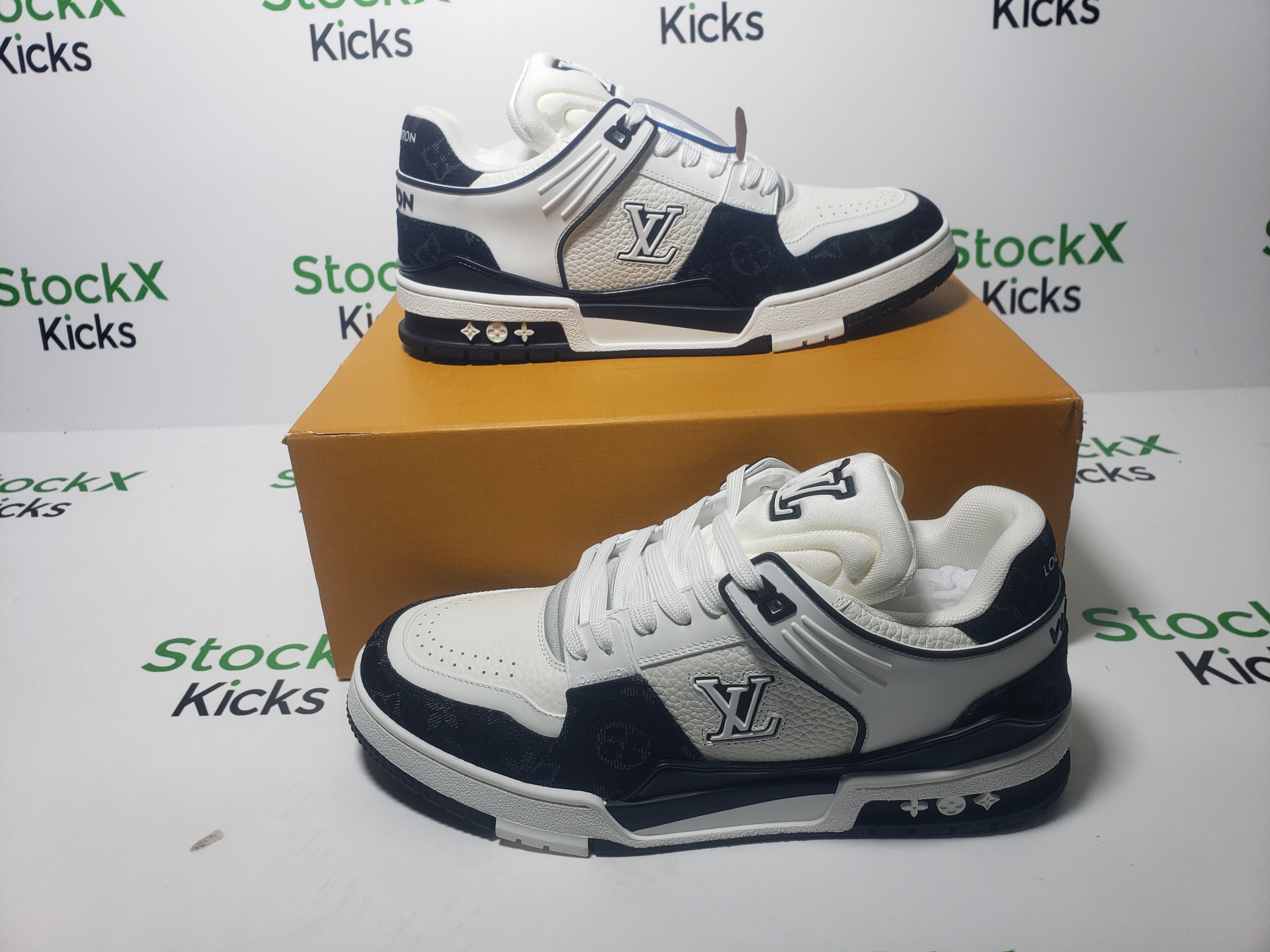 Louis Vuitton LV Trainer Sneaker Black White XD CK24071803 review Stockxkicksvip 04