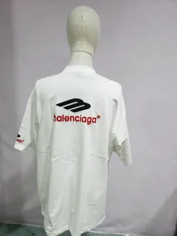 Balenciaga 3B Big M full-Embroidered T-shirt White review Stockxkicksvip 04