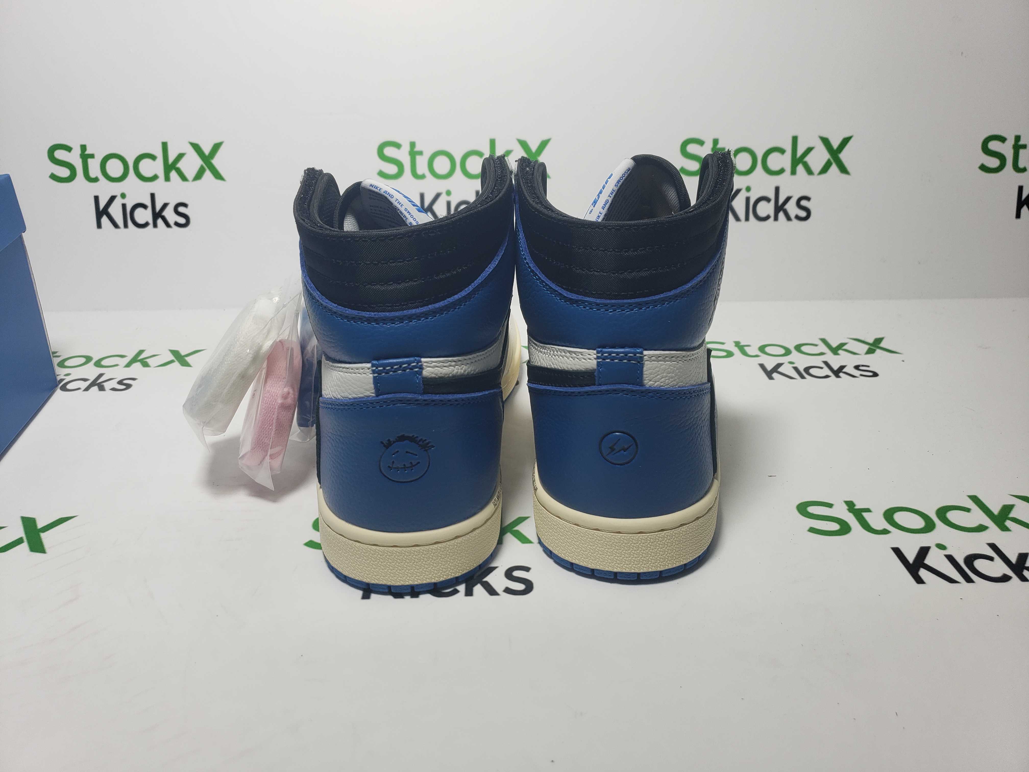 LJR Batch  Air Jordan 1 High OG SP Fragment x Travis Scott DH3227-105 review Stockxkicksvip 01