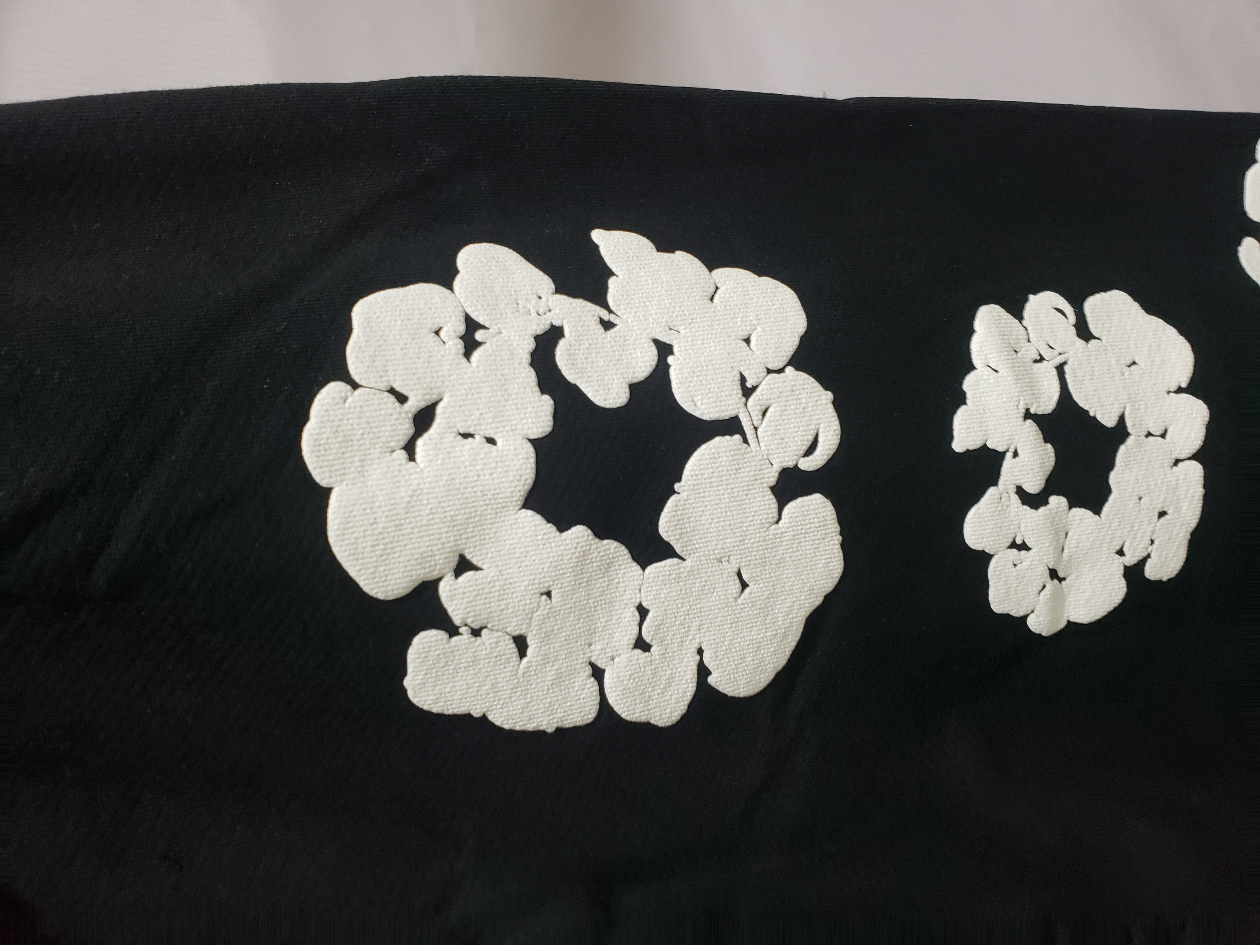 Denim Tears The Cotton Wreath Sweatpants Black review Stockxkicksvip 04