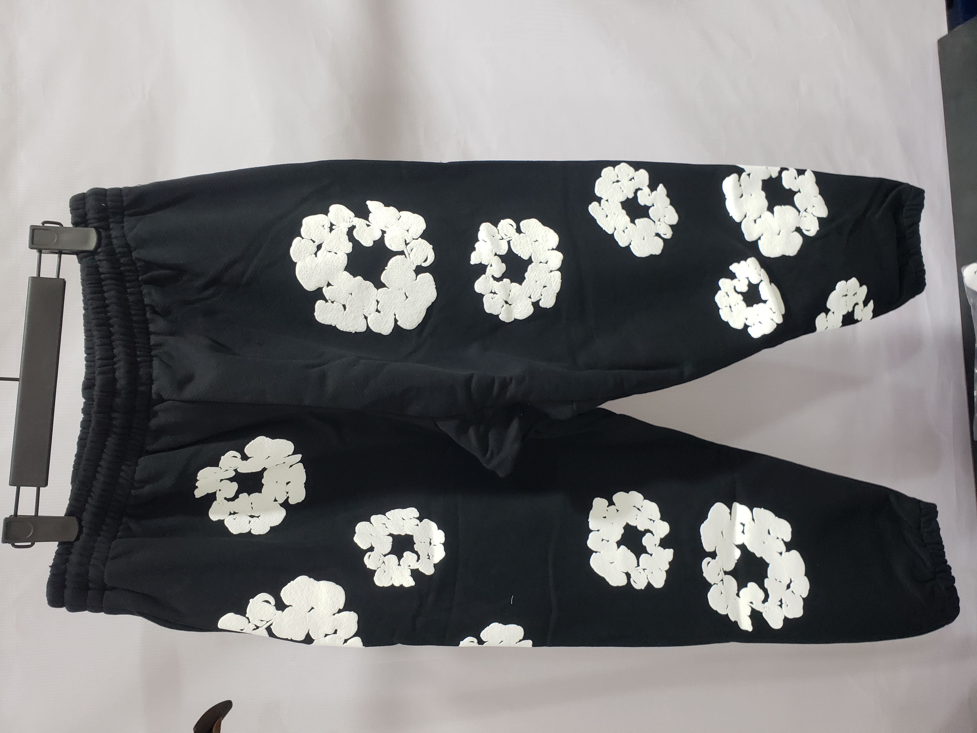 Denim Tears The Cotton Wreath Sweatpants Black review Stockxkicksvip 00