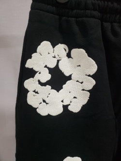 Denim Tears The Cotton Wreath Sweatpants Black review Stockxkicksvip 02
