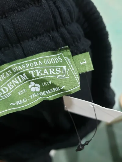 Denim Tears The Cotton Wreath Sweatpants Black review Stockxkicksvip  03