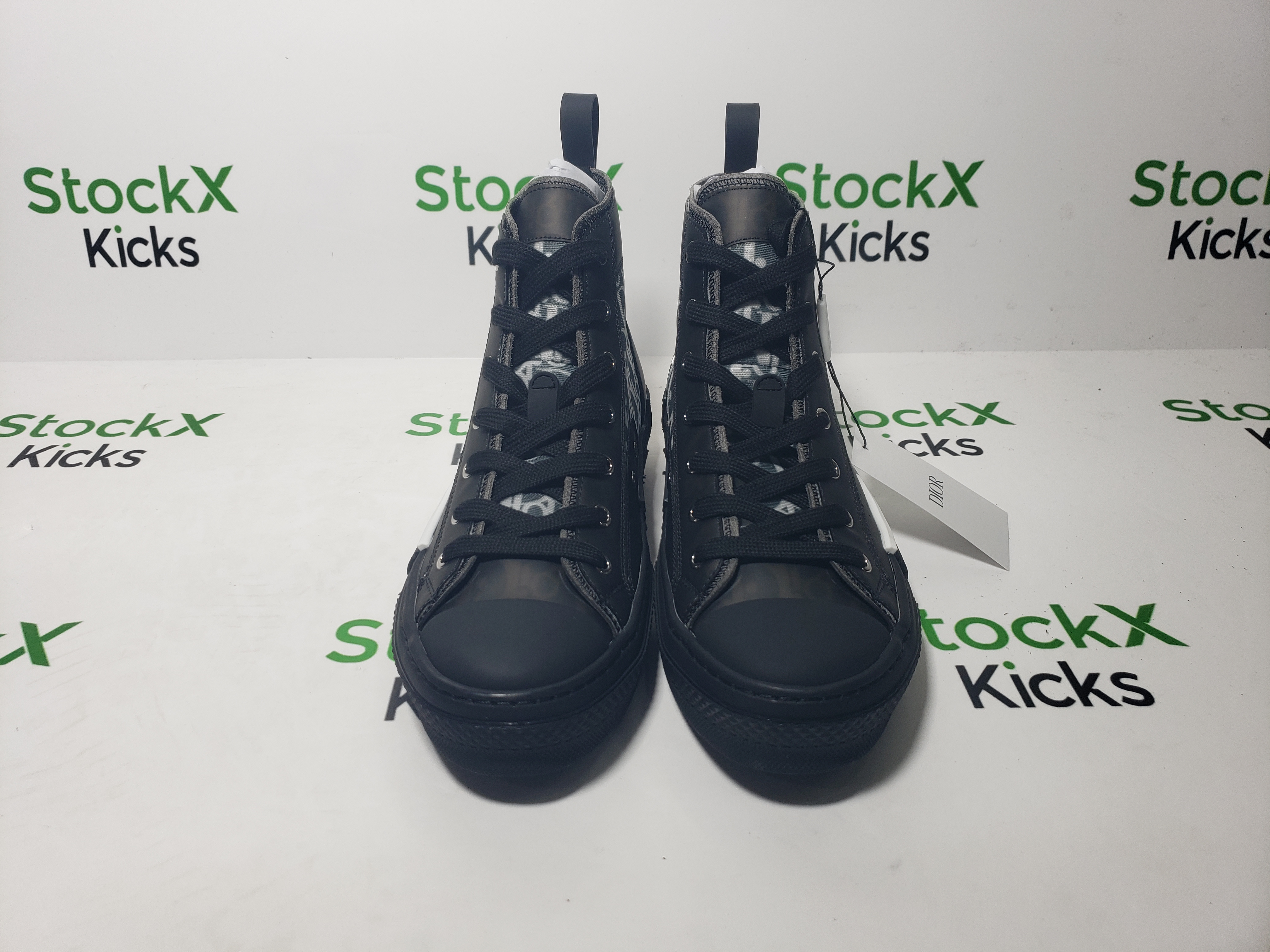 Dior B23 High-Top Sneaker Black Maxi Dior Oblique Jacquard 3SH126ZXX_H969 review Stockxkicksvip 02