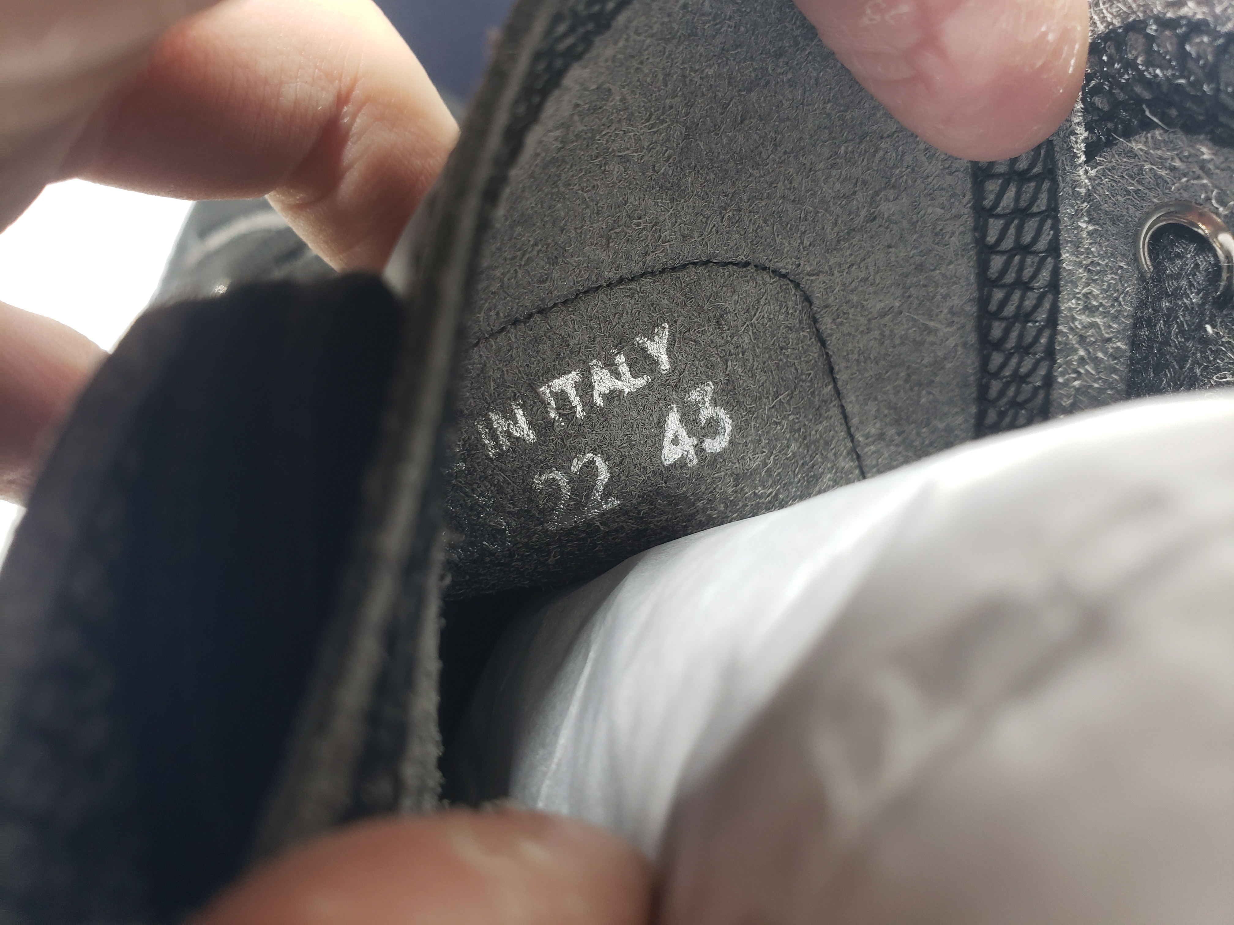 Dior B23 High-Top Sneaker Black Maxi Dior Oblique Jacquard 3SH126ZXX_H969 review Stockxkicksvip 05