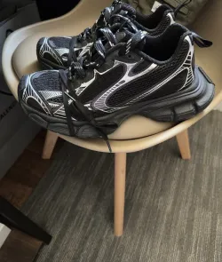 Balenciaga 3XL Sneaker Black And White 542228 W2RB8 1090 review cardclonertrapz looke