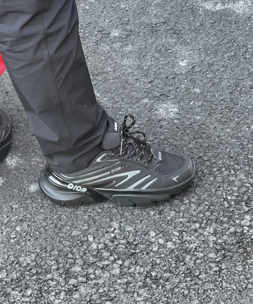 Dior B44 Blade Sneaker Black Technical Mesh and Black Technical Fabric 3SN306ZZY_H981 review 