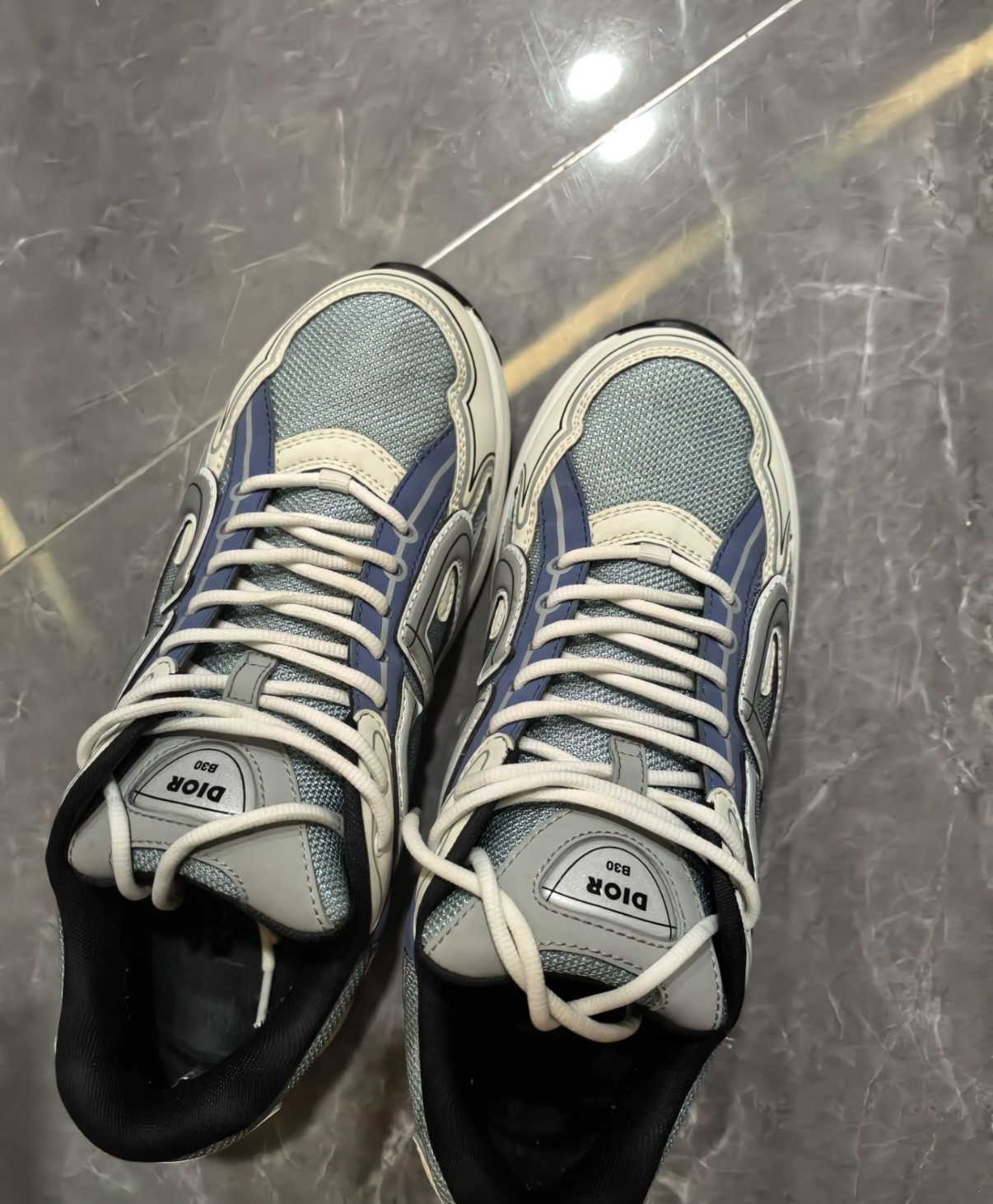 Dior B30 Blue Mesh White Technical Fabric 3SN279ZRD-H065 review Bryce OMalley