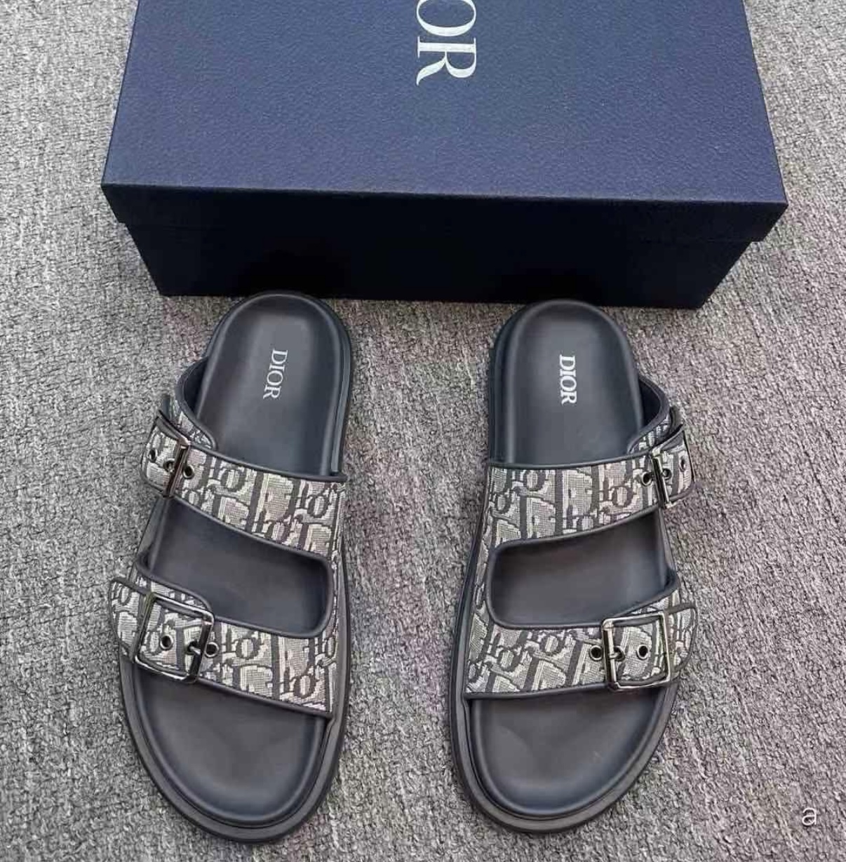 Dior Aqua Sandal Beige and Black Dior Oblique Jacquard 3SA135ZSA_H561 review Kari King