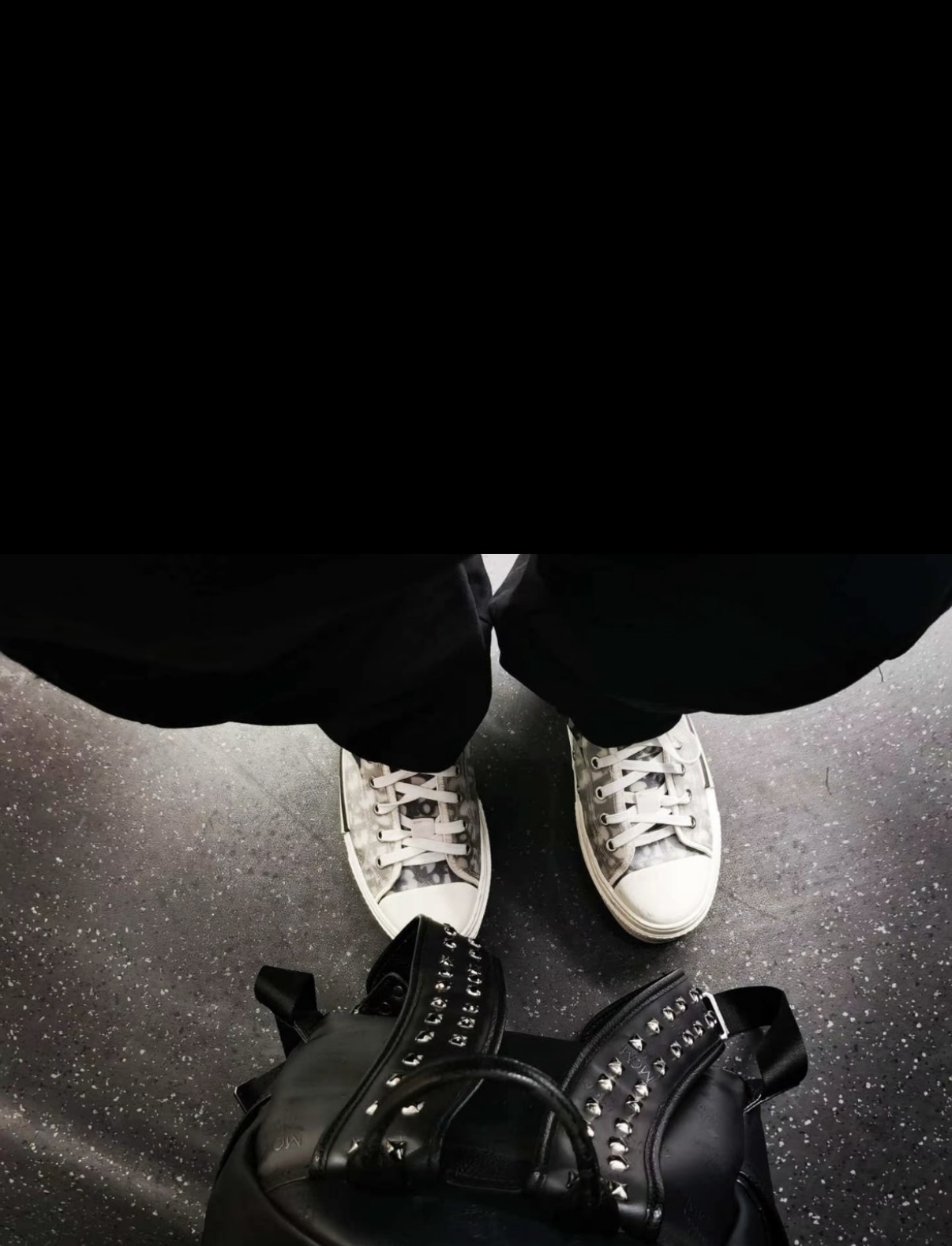 Dior B23 HT Oblique Low Bang Blue Red 3SN272ZIR 16536 review Adrien Tineo