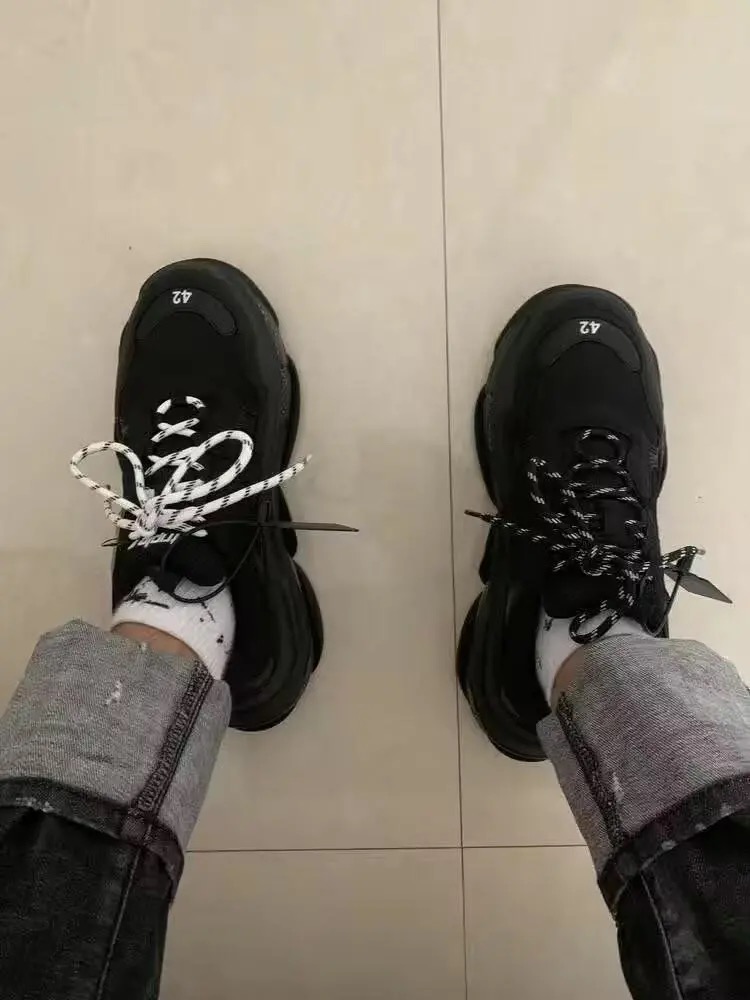 Balenciaga Triple S Black (2019) 534217 W09O1 1000/ 534217 W2CA1 1000 review Nevio Dörr