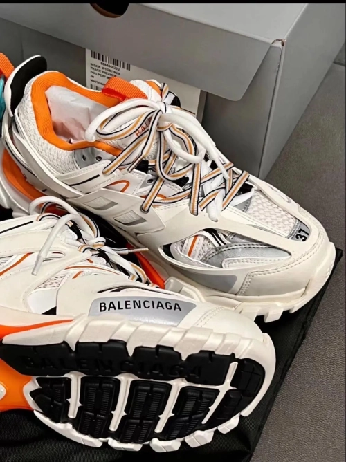 Balenciaga Track Tess S.White Orange (LED) 542436 W1GB7 9059 review 