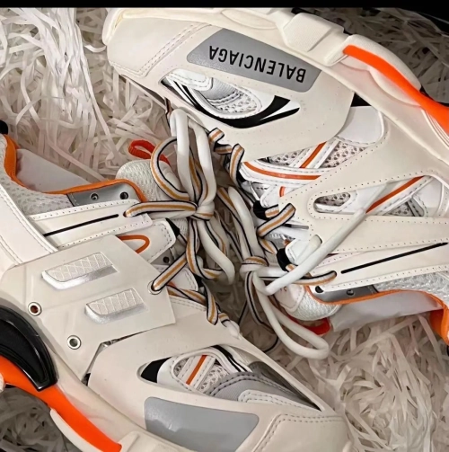 Balenciaga Track Tess S.White Orange (LED) 542436 W1GB7 9059 review 
