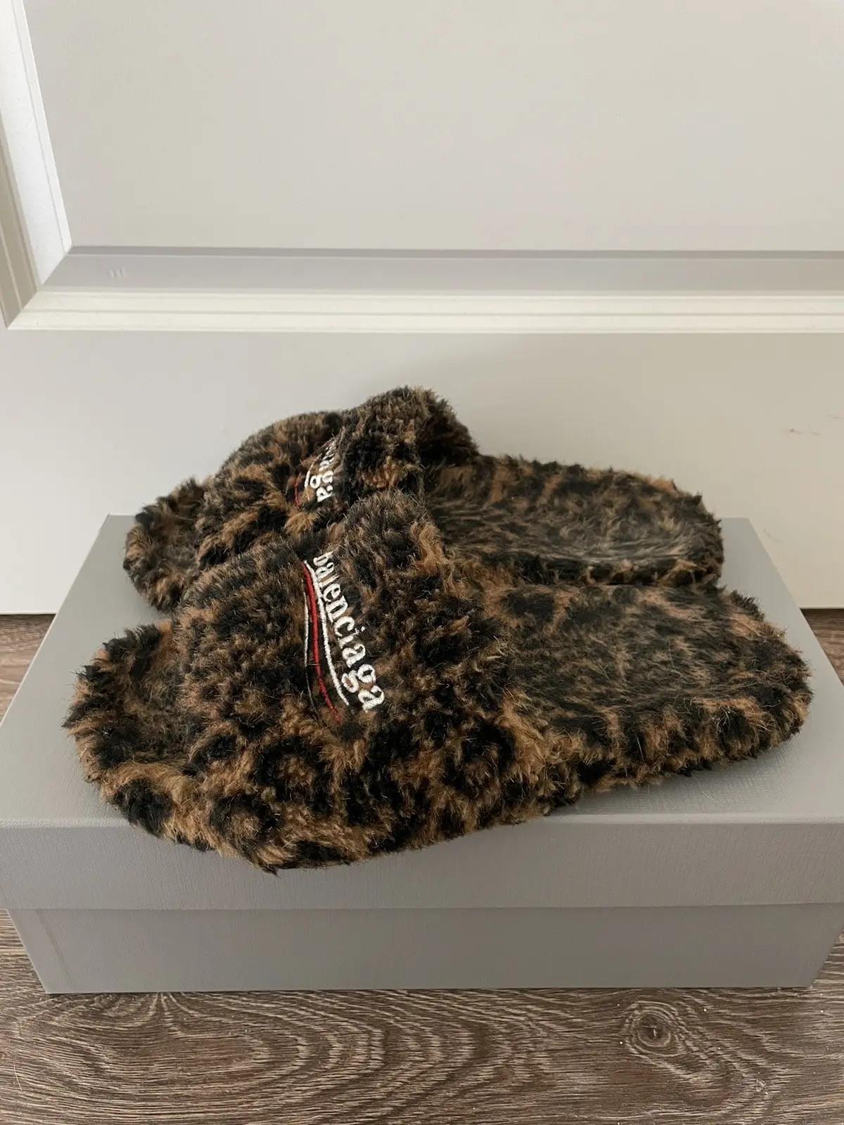 Balenciaga Furry Slides 'Leopard' CK20241225 review Omauri Harris