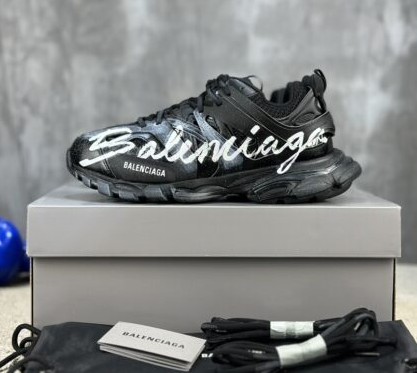 Balenciaga Track Sneaker White Graffiti 542436 WTRHW 1090 review Davis Nguyen