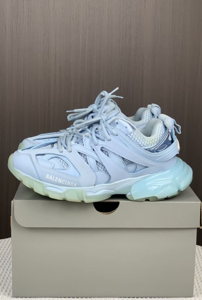 Balenciaga Track Tess Light Blue (LED) 542436 W2LA1 4800 review Dylan Gialamas