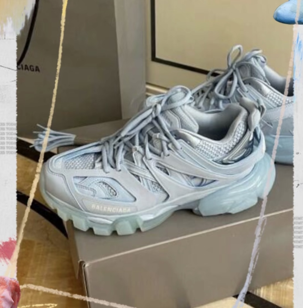 Balenciaga Track Tess Light Blue (LED) 542436 W2LA1 4800 review Vivien Schöbel