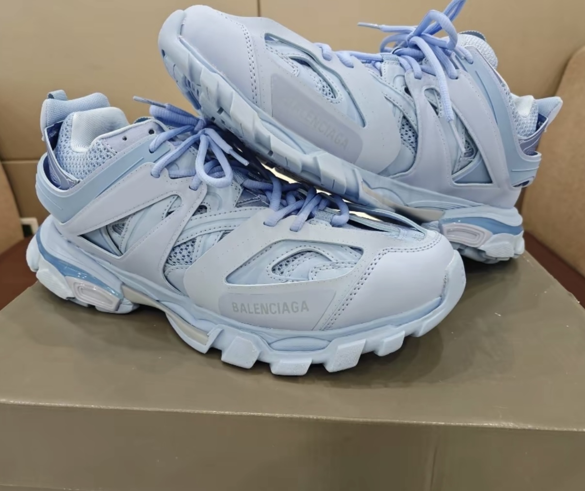 Balenciaga Track Tess Light Blue (LED) 542436 W2LA1 4800 review Byron D. Rosales