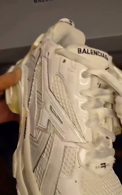 Balenciaga Runner Sneaker White 677402 W3RB1 9000 review jaleele laing