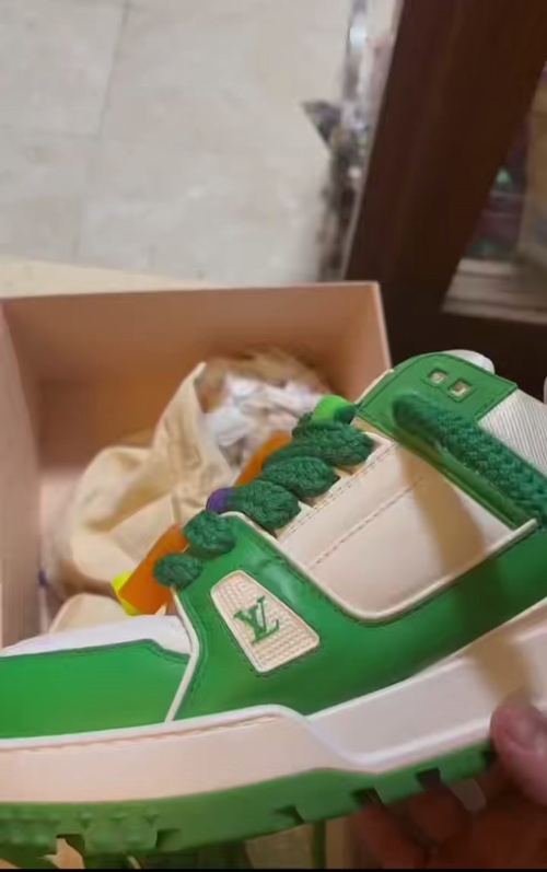 Louis Vuitton Trainer Maxi Green White 1AB8SD review Deni Doech