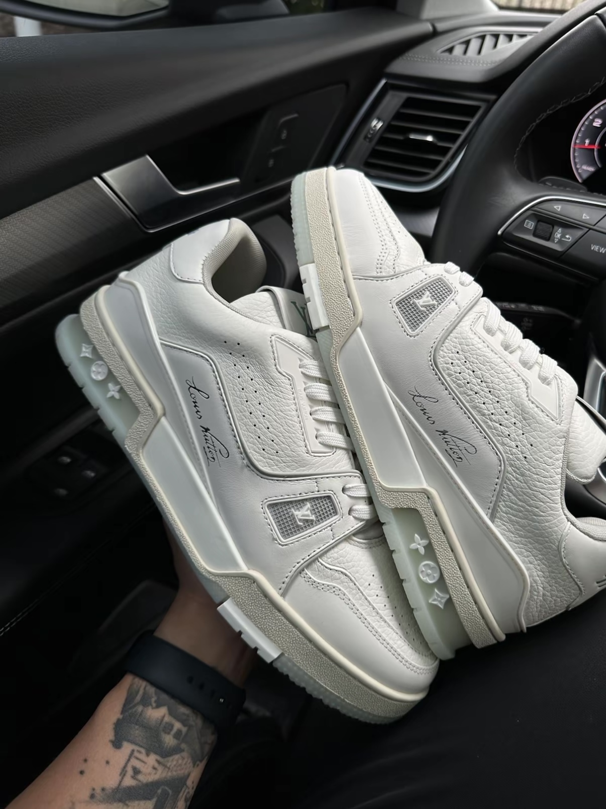 Louis Vuitton Trainer White Litchi Pattern FD0221 review Max Hellmich