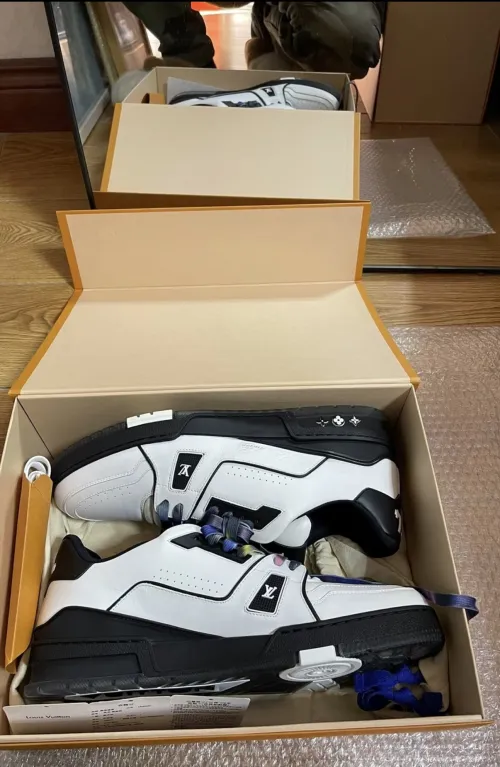 Louis Vuitton Trainer Black and White 1A9ADA review 