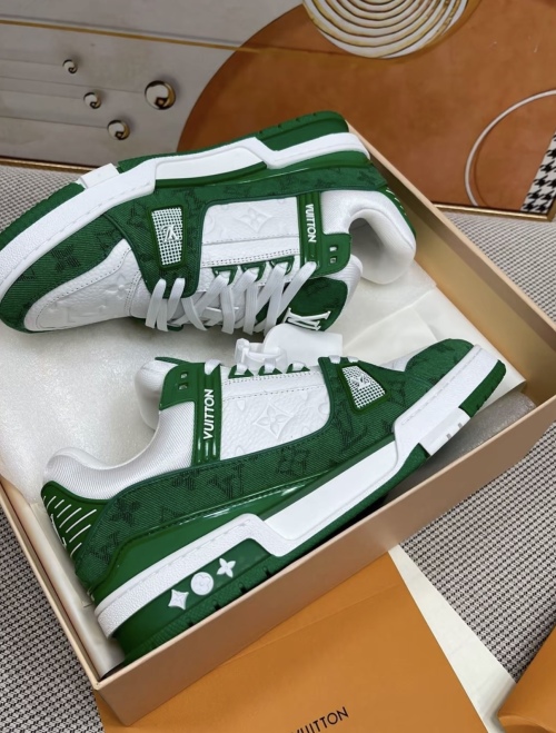 Louis Vuitton Trainer Green Cloth Surface VL1201 review 