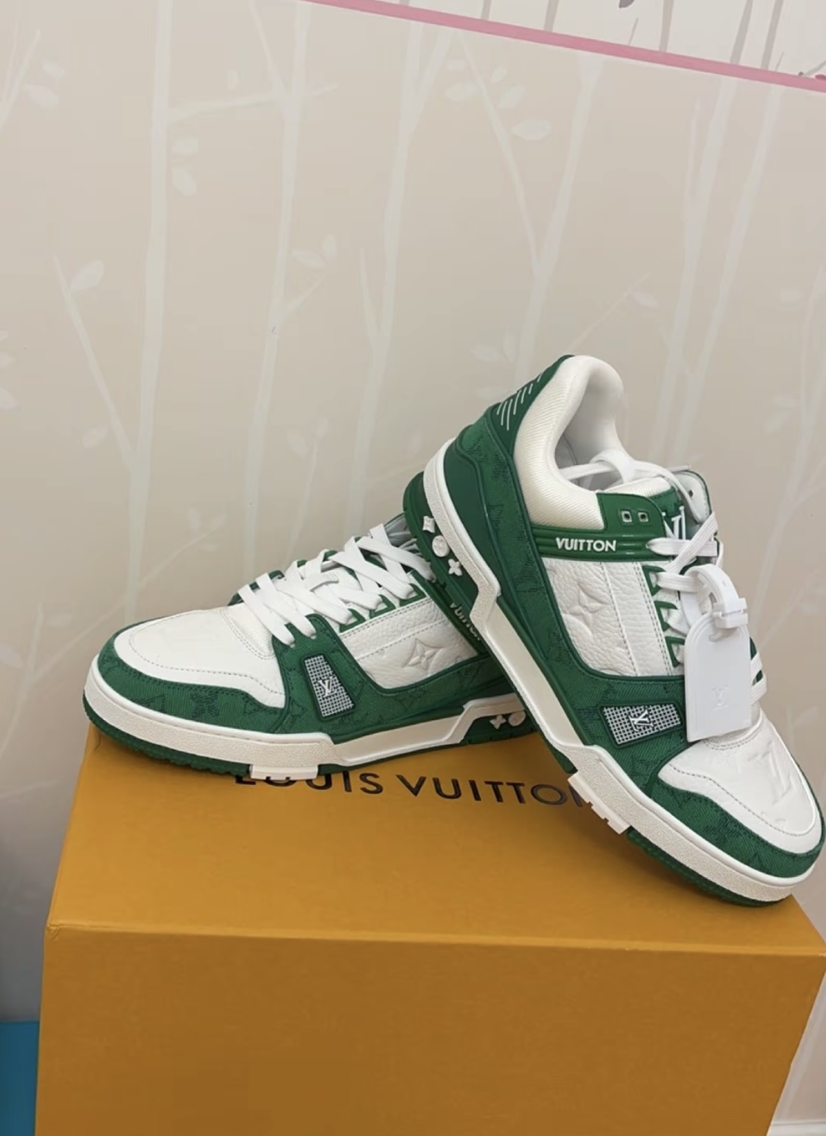 Louis Vuitton Trainer Green Cloth Surface VL1201 review Fathiya Obsiye