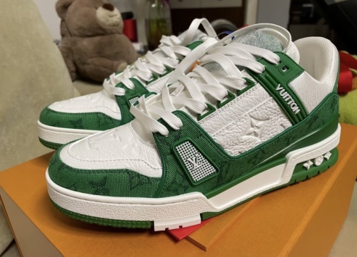 Louis Vuitton Trainer Green Cloth Surface VL1201 review 