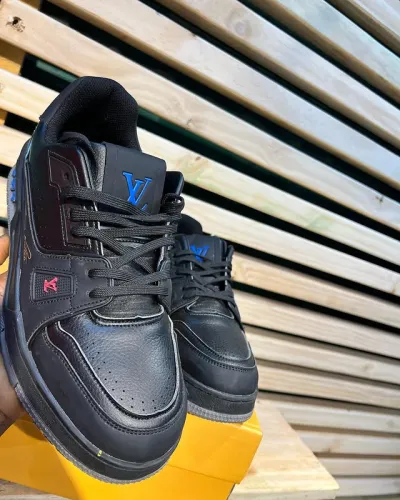 Louis Vuitton Trainer Black Litchi Pattern FD0226 review Julian Fredericks 00