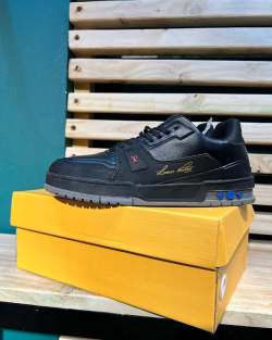Louis Vuitton Trainer Black Litchi Pattern FD0226 review Julian Fredericks 02