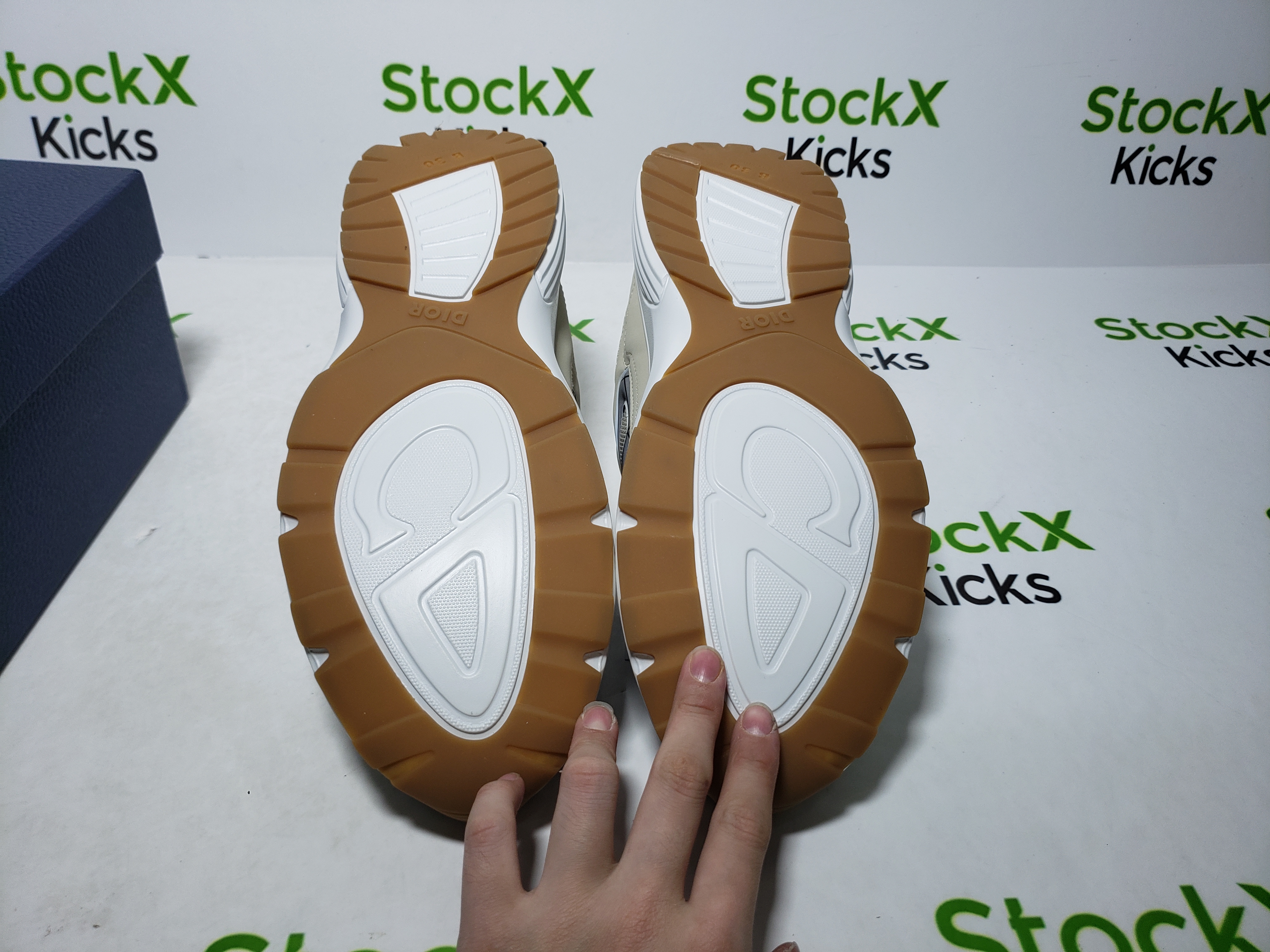 Dior B30 Cream 3SN279ZMA_H161 review Stockxkicks 06