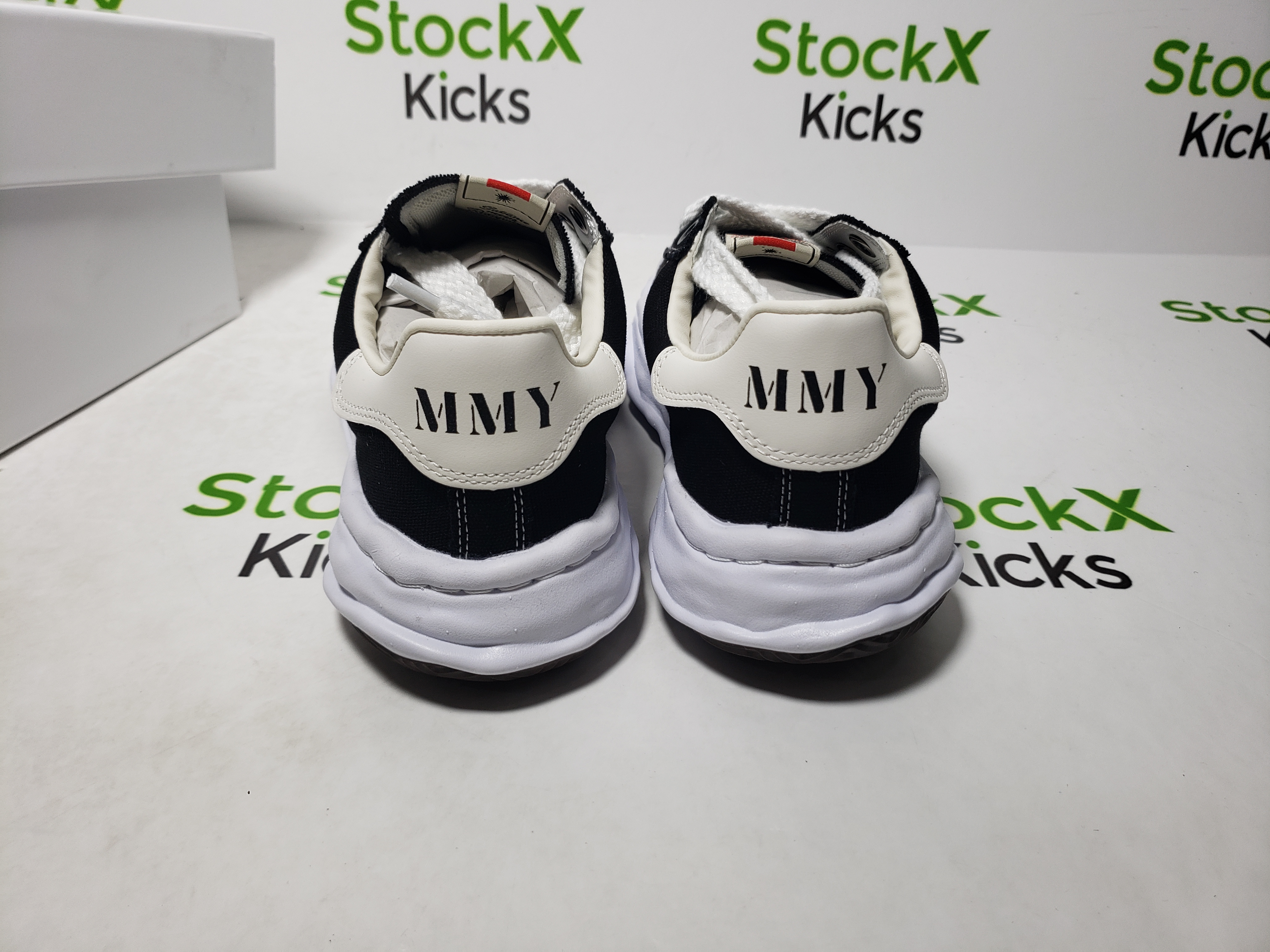 Maison MIHARA YASUHIRO Vintage White Black NO.790 review Stockxkicks 01