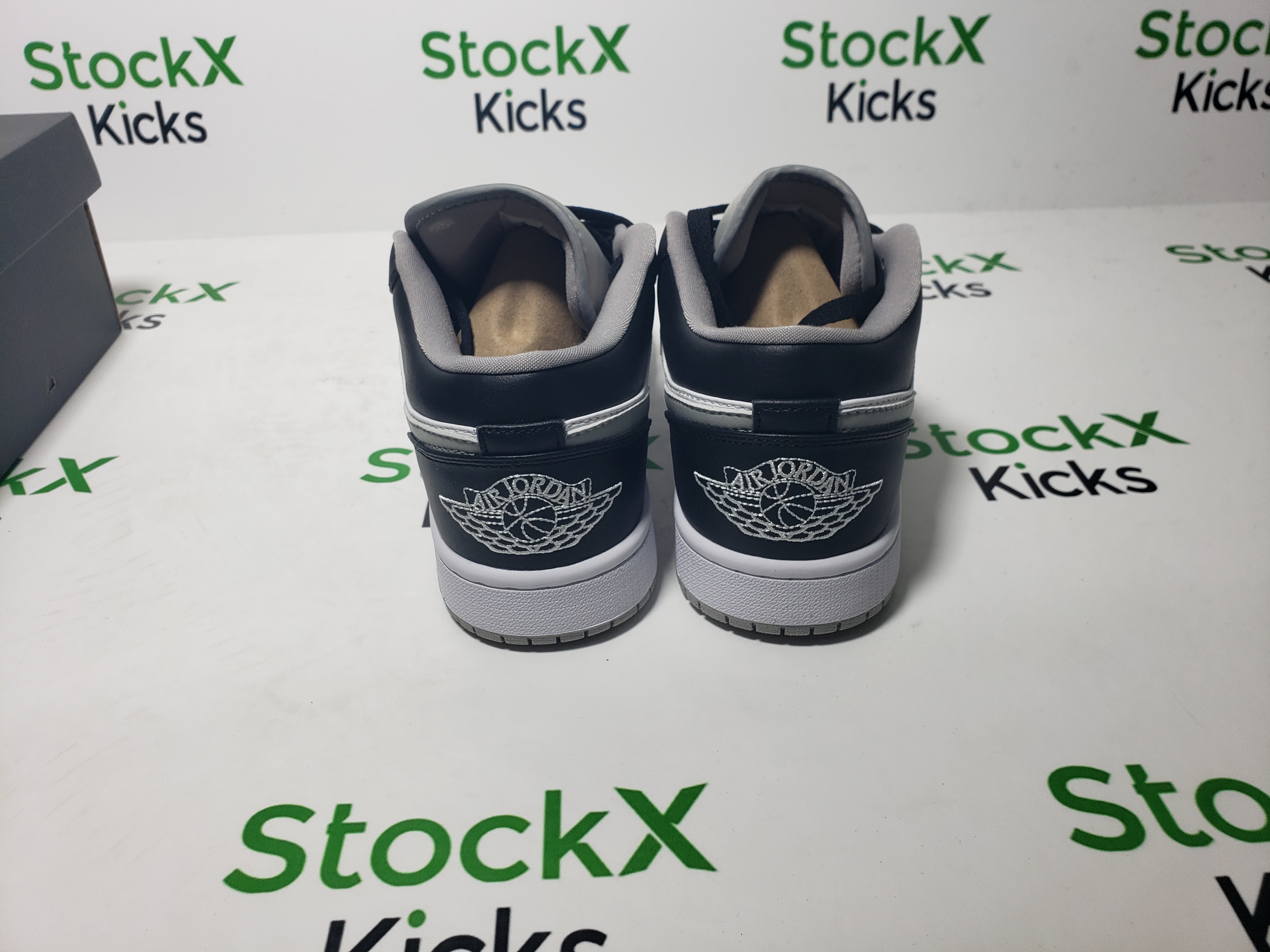 LJR Batch Air Jordan 1 Low Shadow 553558-039 review Stockxkicks 02
