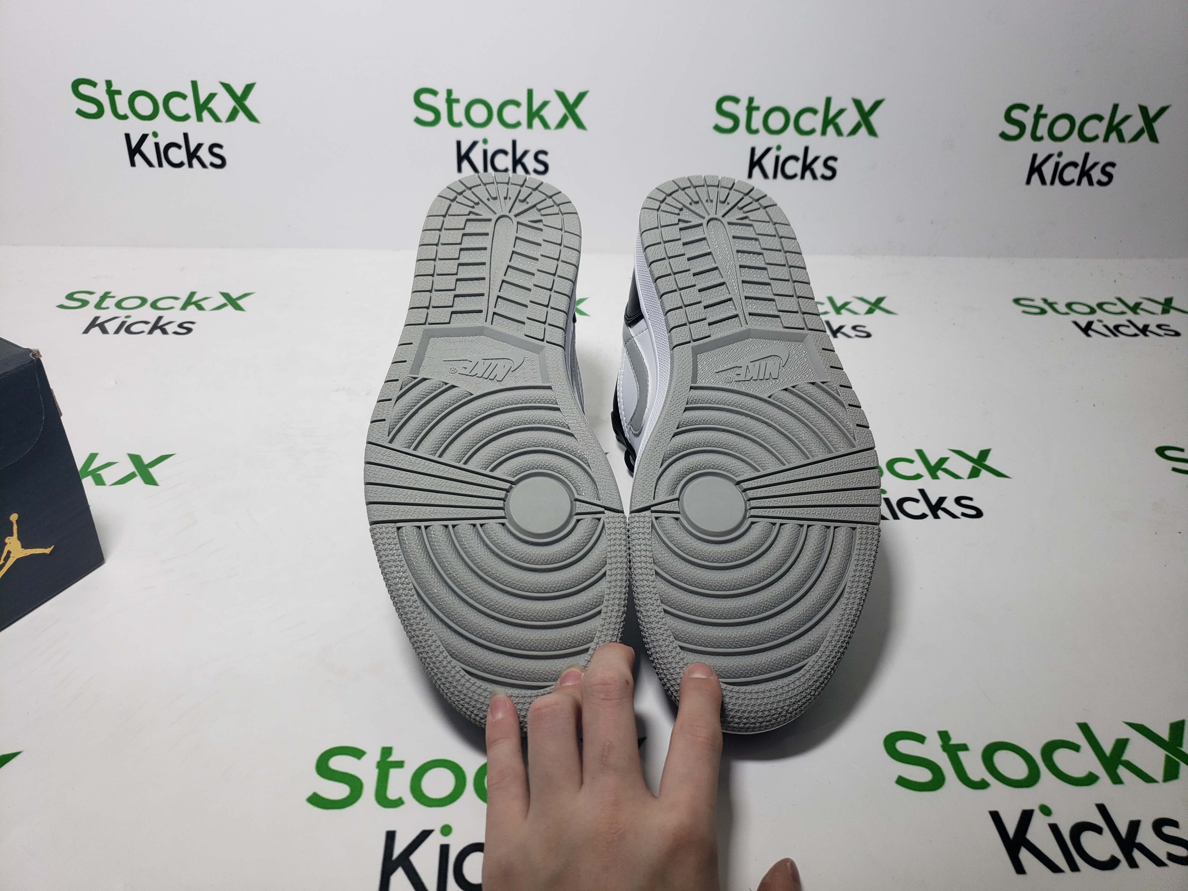 LJR Batch Air Jordan 1 Low Shadow 553558-039 review Stockxkicks 06