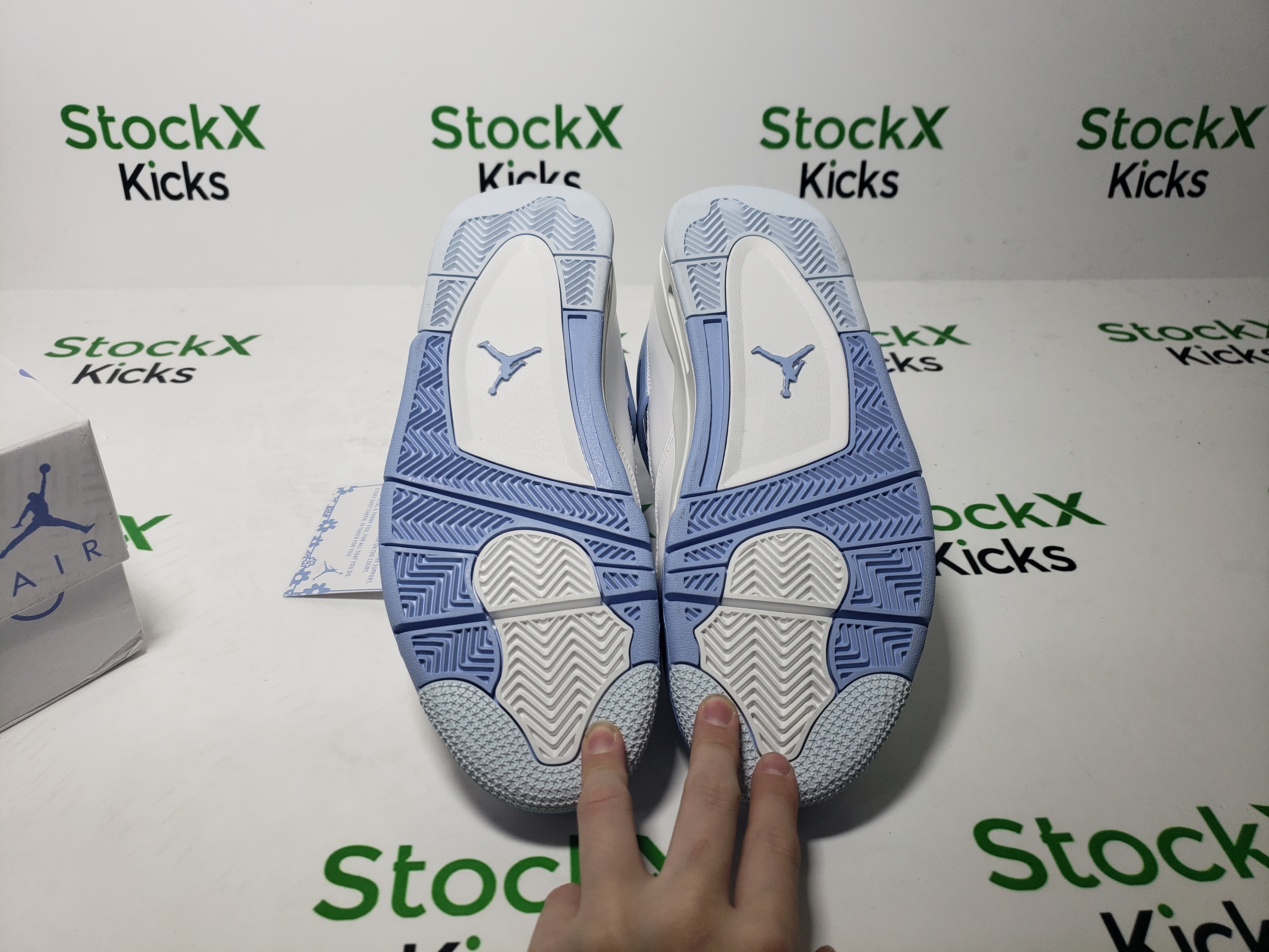 PK God Batch Air Jordan 4 Retro 'Forget Me Not' HV0823-100 review Stockxkicks 06