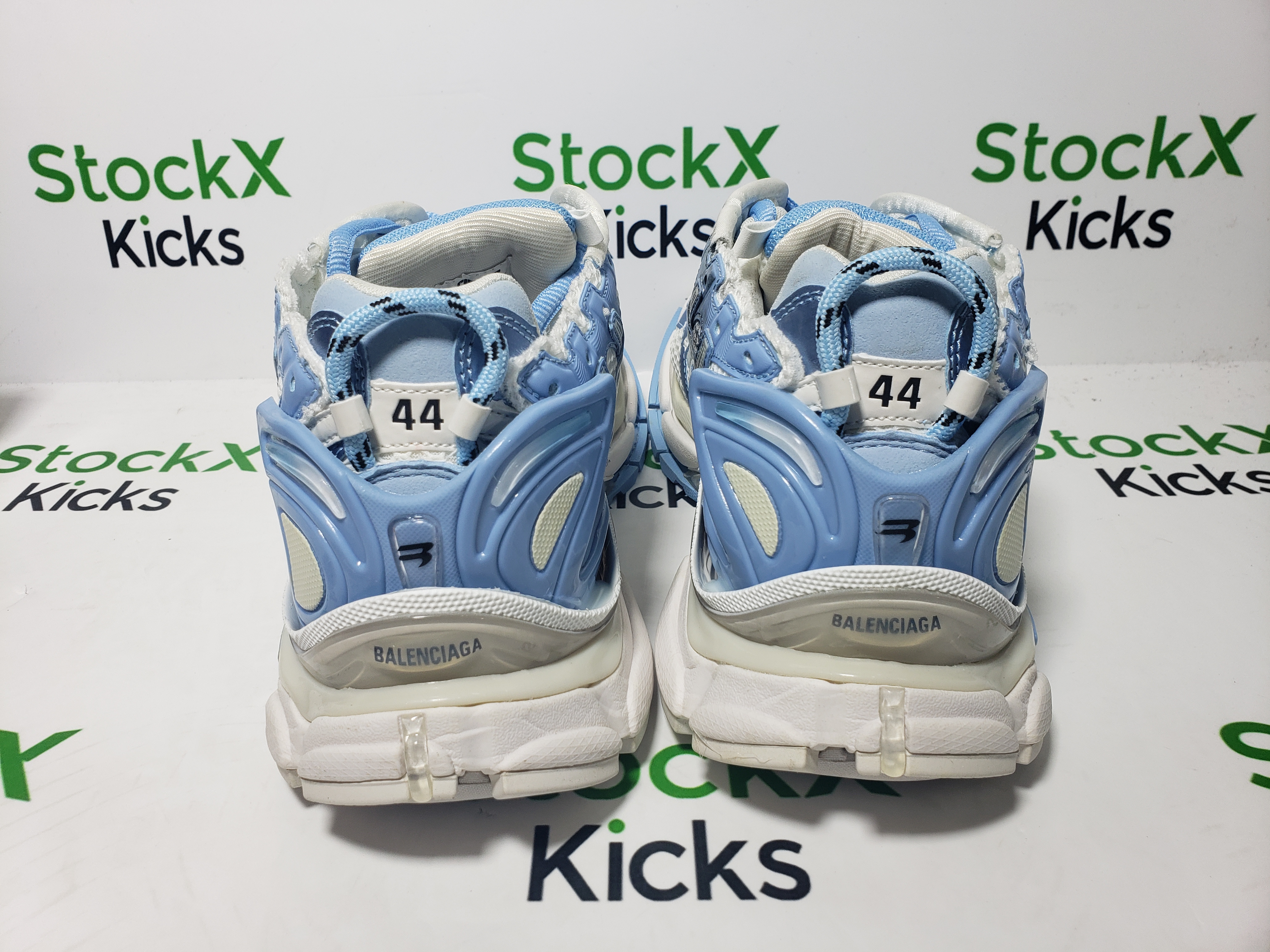Balenciaga Runner White Light Blue 677402 W3RB2 9744 review Stockxkicks 02