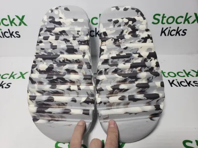 PK God Batch adidas Yeezy Slide Enflame Oil Painting White Grey GZ5553 review Stockxkicks  05
