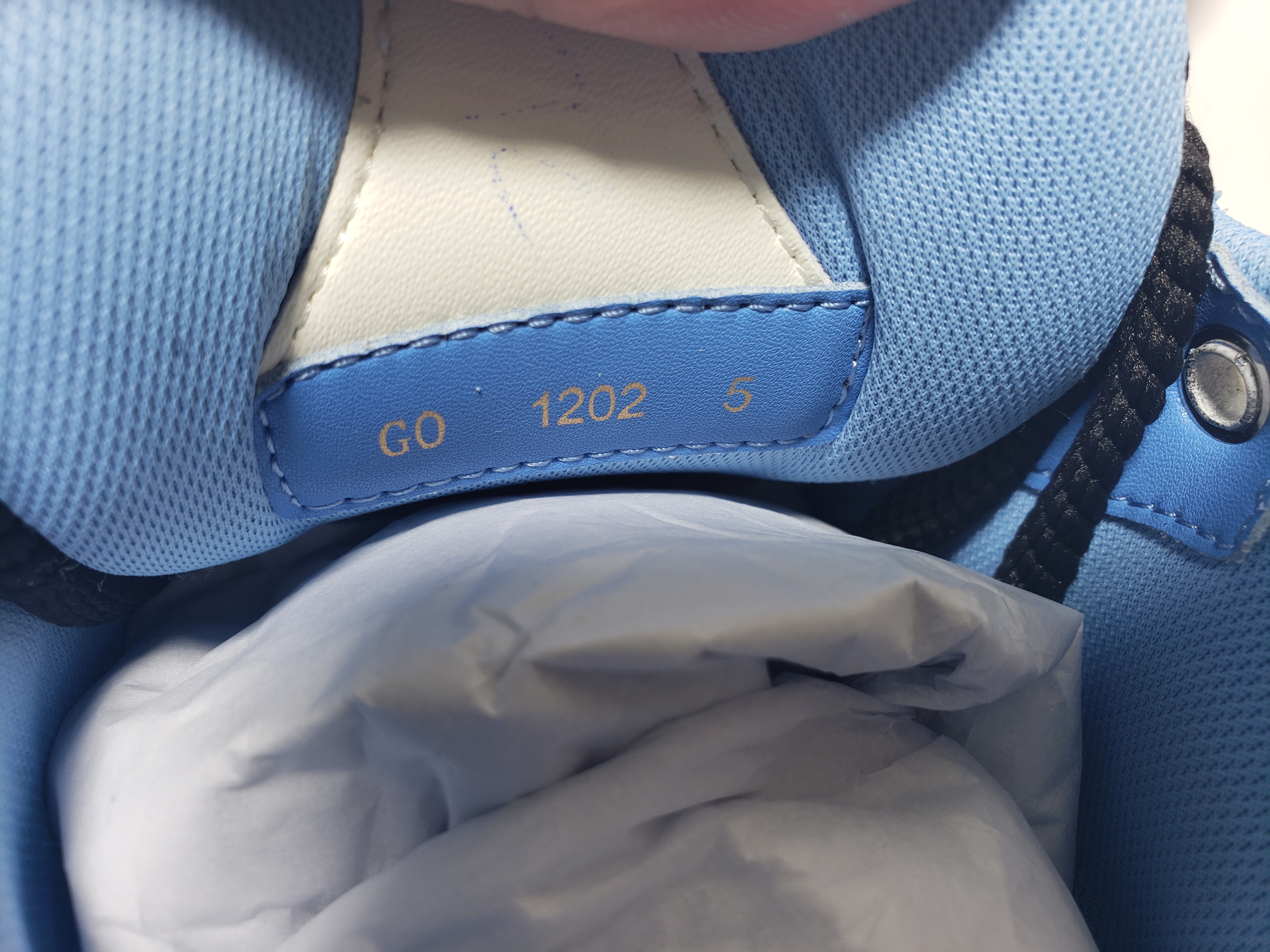 Louis Vuitton LV Skate Sneaker Marine White 1AARRL review Stockxkicks 06