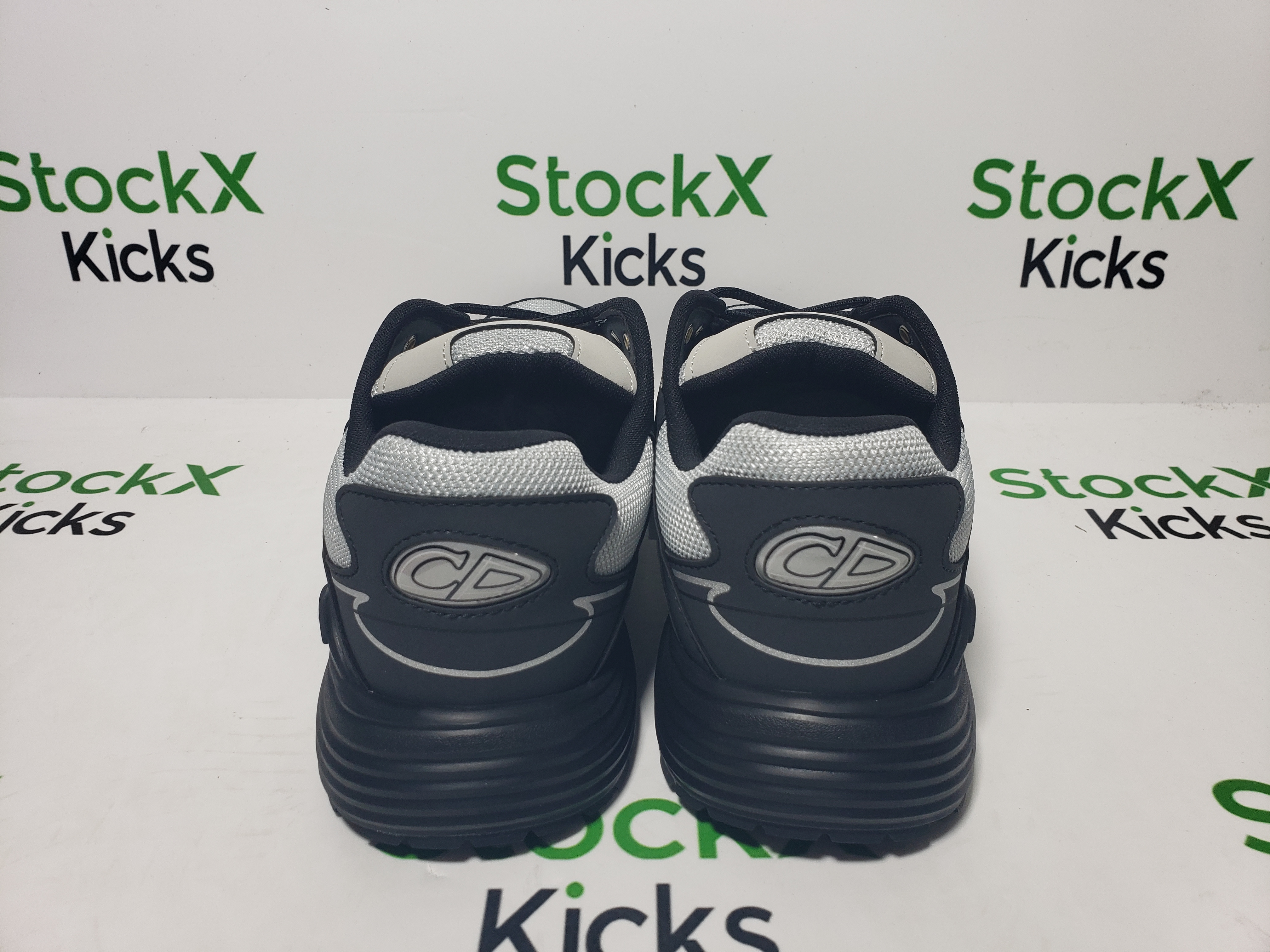 Dior B30 Sneakers Dark Grey 3SN27ZIR-16536 review Stockxkicks 02